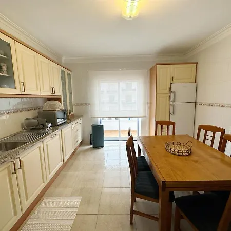 Sea View - 400 Meters From The Апартаменты *